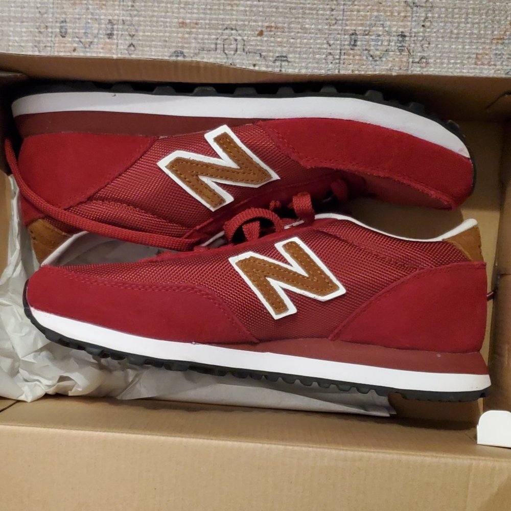 NEW! New Balance Burgundy 501 Shoes 9B NIB